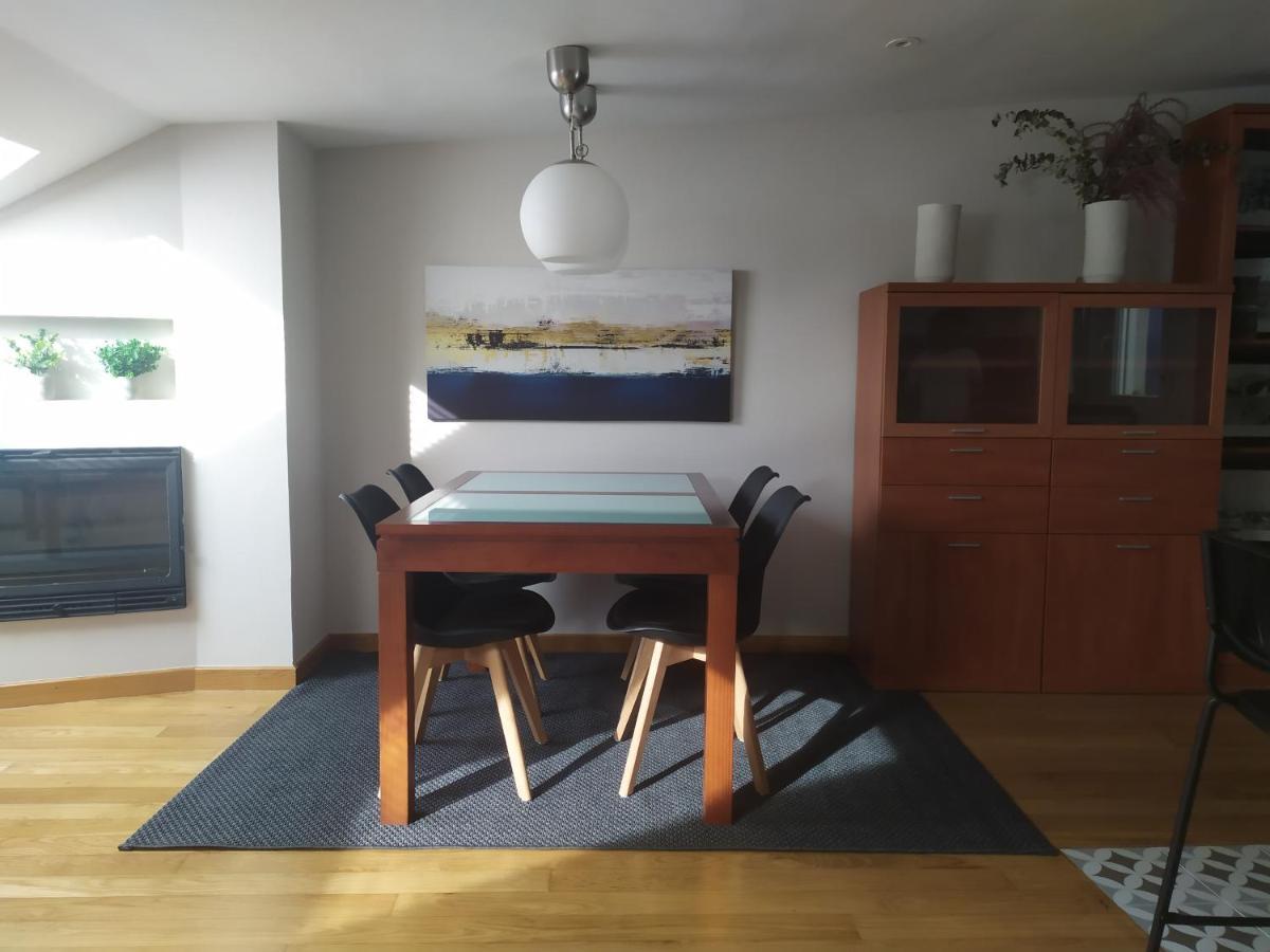 Atico 22 - Centrico, Aire Acondicionado Y Parking Apartment Вилагарсия де Ароуса Екстериор снимка